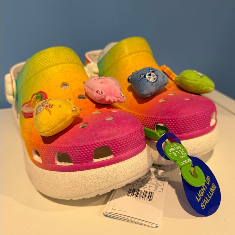 Crocs Care Bears Crush Clog Size M7 W9    Multicolor Light Up S'allume